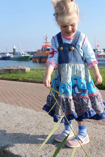 Schnittmuster Farbenmix Stufenkleid "Sasha" mit Nähanleitung