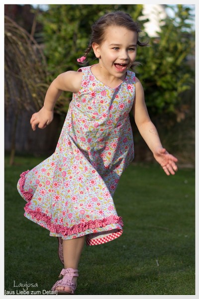 UNIQUE, Festtagskleid, Schnittmuster