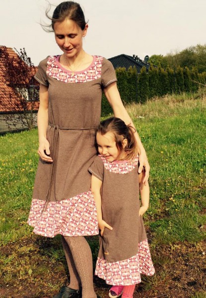 Schnittmuster Amalya Jerseykleid mit kurzen Ärmeln