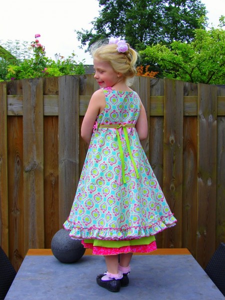 UNIQUE, Festtagskleid, Schnittmuster