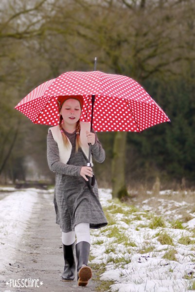 Langärmeliges Jerseykleid für Kinder nähen