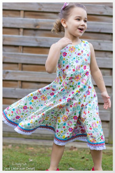 UNIQUE, Festtagskleid, Schnittmuster