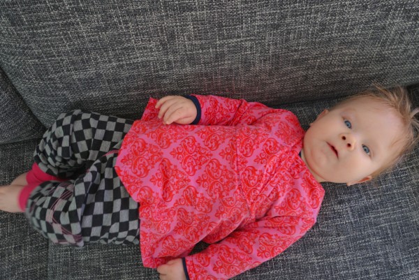 Babyshirt und Babyhose Schnittmuster