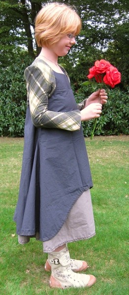 Kommunionkleid nähen - Schnitt mit Nähanleitung