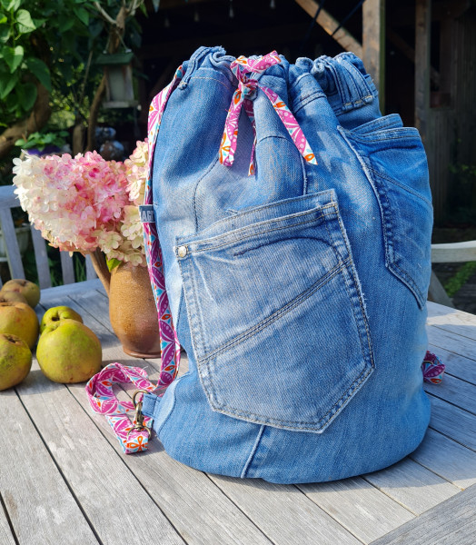 TurnAround, Rucksackbeutel zum Wenden in 2 Größen, EBook