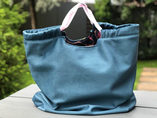 Nähanleitung Einkaufsbeutel "FlexiBag" aus Velourleder zum Wenden und Falten