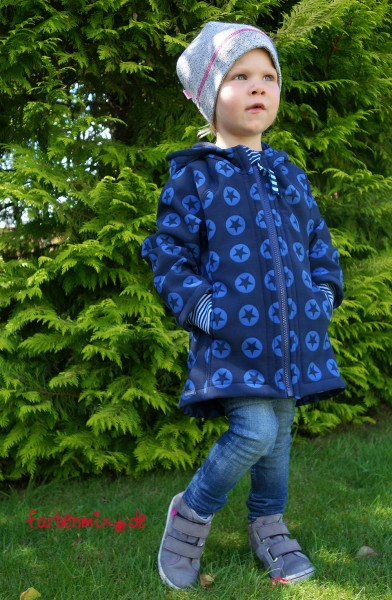 Softshelljacke Schnittmuster "Philippa" aus farbenmix staaars in Blau