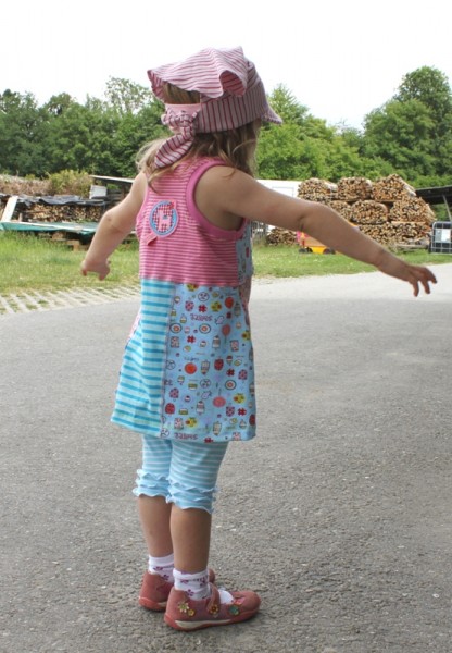 Einfach zu nähendes Jerseykleid für Mädchen, Ebook-Schnittmuster zum Downloaden