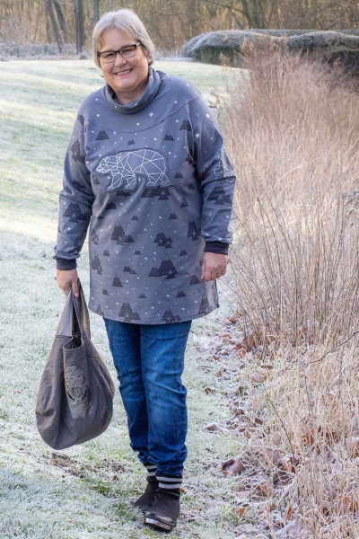 XXL Schnittmuster Damenhoodie mit Rollkragen