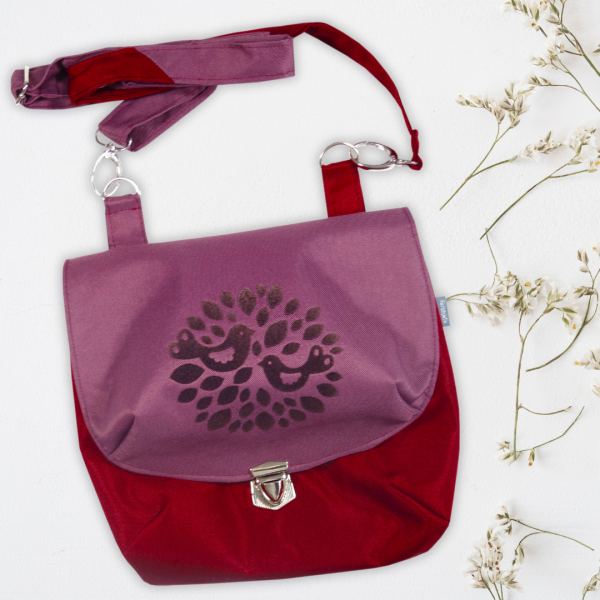 Blubb - Umhängetasche in praktischer Größe