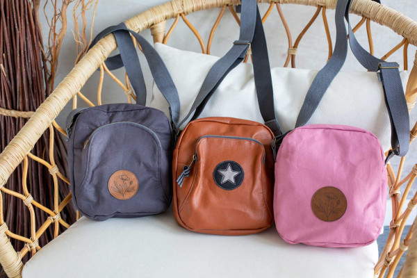 Bugwelle Adventskalendertasche 2021 von farbenmix in drei Varianten.