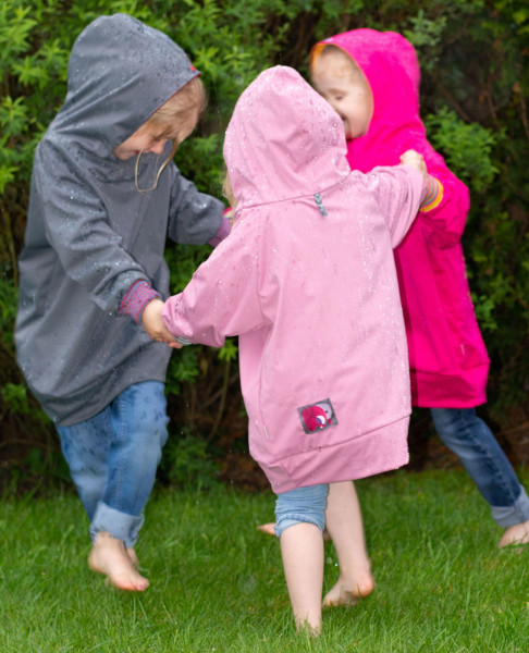 Regenhoodie nähen - Schnittmuster Danai von farbenmix