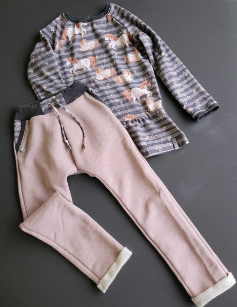 Schnittmuster Checkerhose Klimperklein in schmaler Passform Gr. 44-104