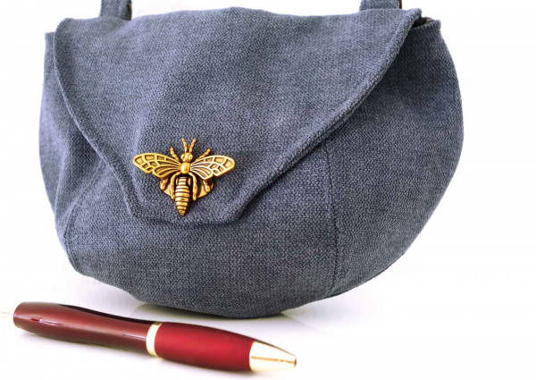 Schnittmuster kleine Damen-Handtasche mit Steckschloss und Umhängegurt