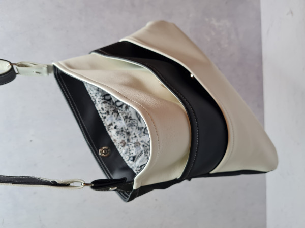 ZipperZauber, Umhängetasche mit und ohne Reißverschlüssen, EBOOK