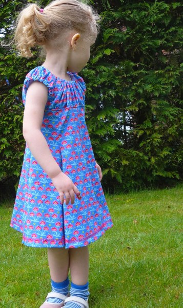 Schnittmuster Kinderkleid "Elodie" aus Jersey nähen