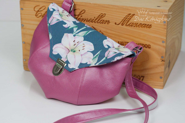 Schnittmuster kleine Damen-Handtasche mit Steckschloss und Umhängegurt