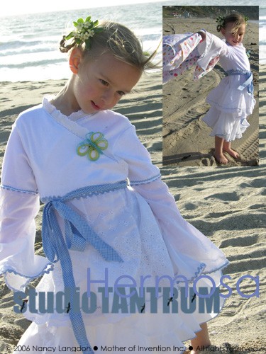 Schnittmuster Mädchen Volant-Wickelbluse "Hermosa" mit Trompetenärmeln