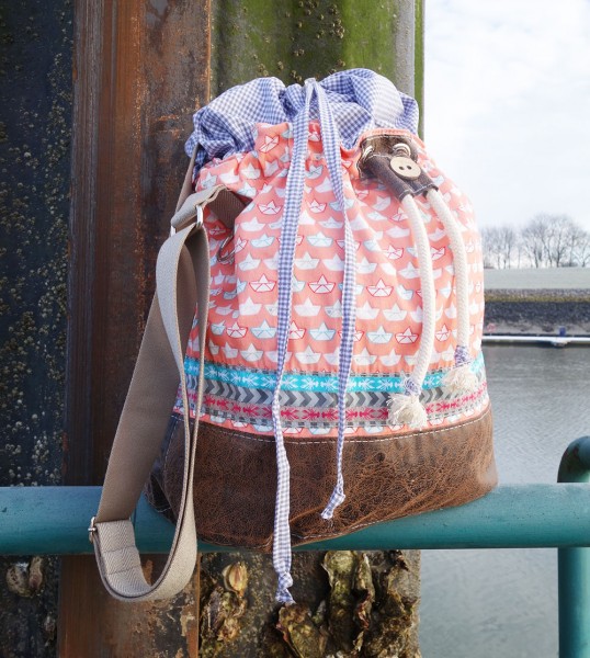 Einkaufstasche/Seesack "PacksEin" aus Papierschiffchen-Stoff