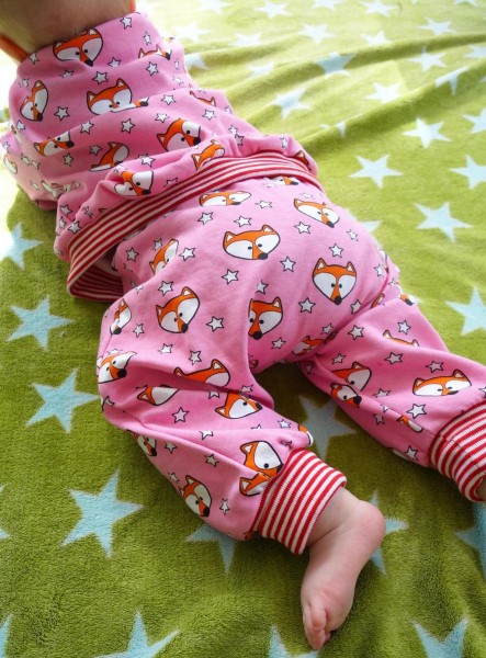 Klimperklein Babyhose aus Jersey