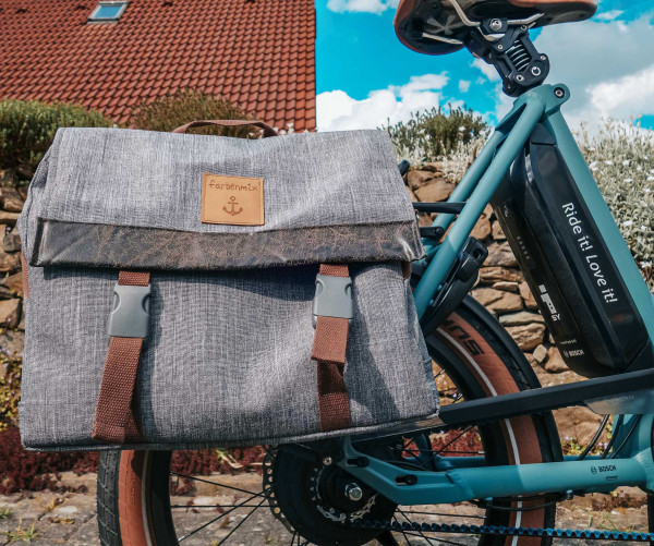 Satteltasche und MessengerBag RadKurier-Ebook als Fahrradtasche, Ebook von KlasseKleckse und farbenmix