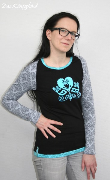 Schnittmuster "Leona" von farbenmix für ein Damenshirt mit Raglanärmeln.