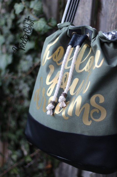 Schnittmuster Einkaufstasche Packs Ein aus Oil Skin mit hochgezogenem Taschenboden