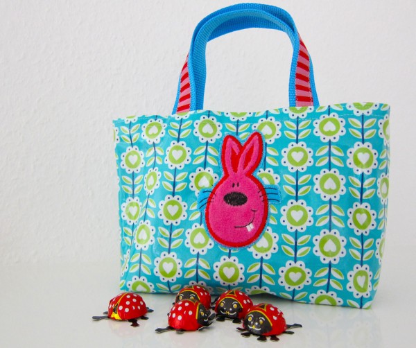 Süßes Osterkörbchen mit Henkeln