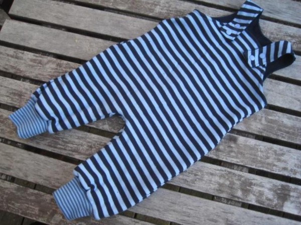 Strampelhose/Trägerhose, Klimperklein, Schnittmuster