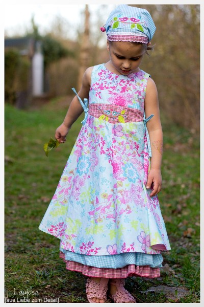 UNIQUE, Festtagskleid, Schnittmuster