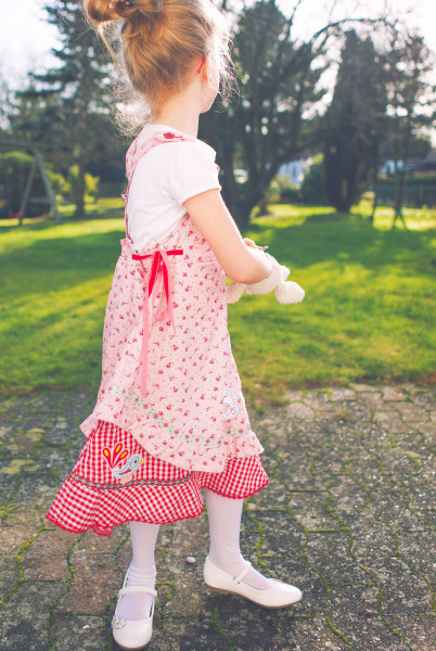 Kinder-Sommerkleid-Geske von farbenmix Schnittmuster mit Nähanleitung