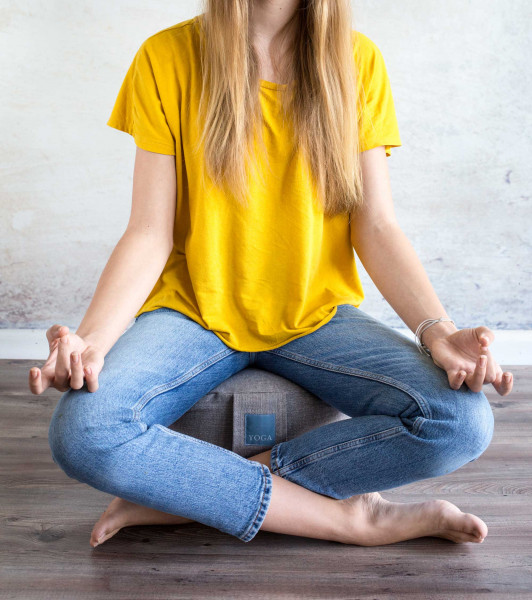 Yoga-Set, Kissen und Tasche, Ebook