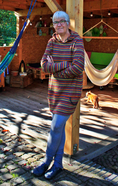 Damen Longpulli "Helena" mit Kapuze und Tasche