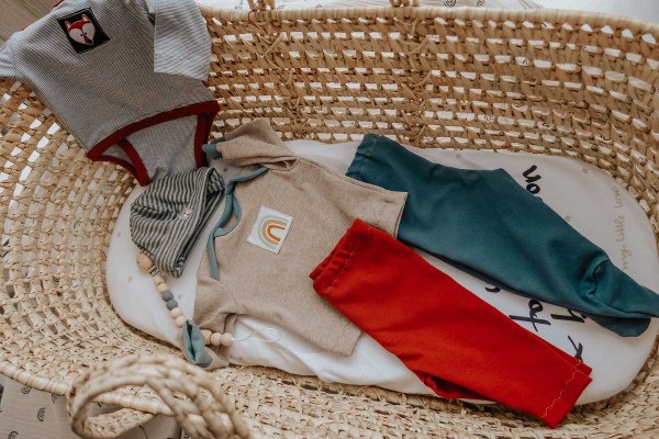 Mini-Basic-Kollektion: Baby Schnittmuster, Body, Shirt, Leggings & Mütze,
