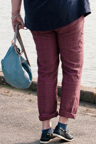 Plus Size Damenhose Schnittmuster Ansicht von hinten