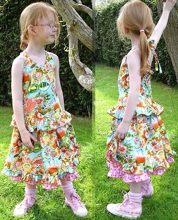 YOLA, Neckholderkleid, Schnittmuster