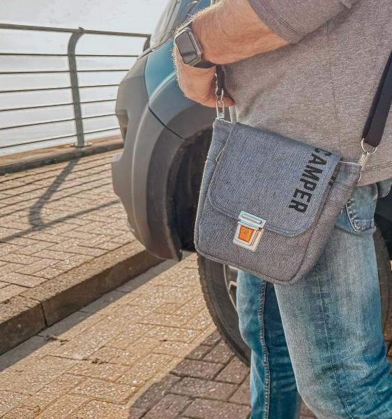 FreeHands - vielseitige Hüft-, Gürtel- und Umhängetasche, Ebook