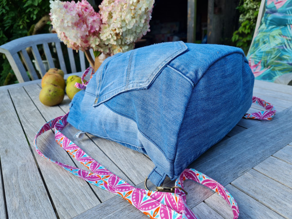 TurnAround, Rucksackbeutel zum Wenden in 2 Größen, EBook