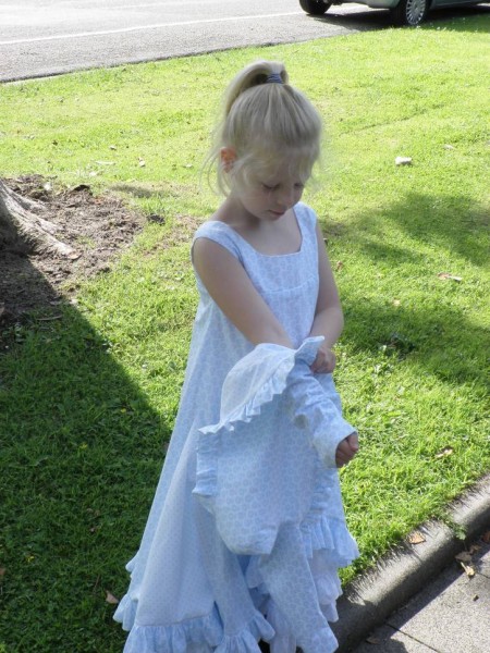 WILLEMIENTJE, Festkleid, Schnittmuster