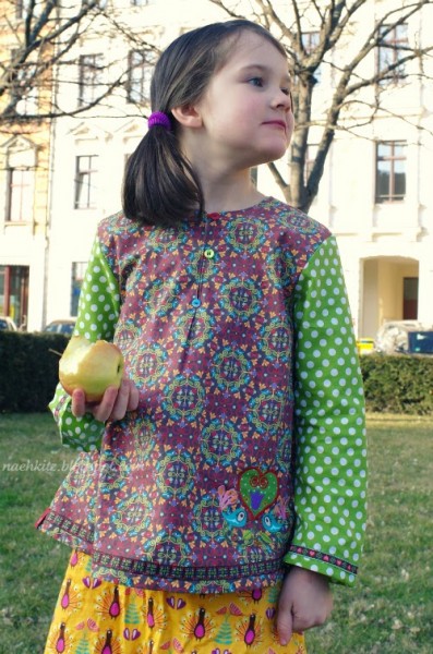 Nähanleitung Kinderbluse aus Webware