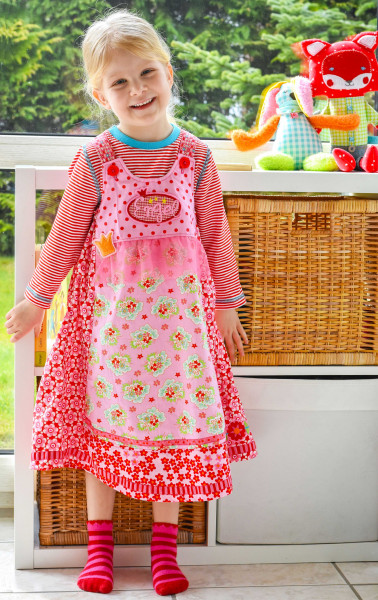 Schnittmuster Nähanleitung Trägerkleid Mädchenkleid Vida von farbenmix.de