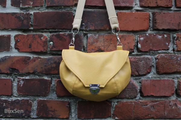 Schnittmuster kleine Damen-Handtasche mit Steckschloss und Umhängegurt