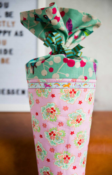 Schultüte für Mädchen basteln - Anleitung mit Vorlage downloaden