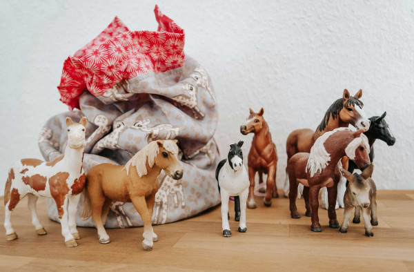 Stoffbeutel für Spielzeug und Schleichpferde nähen
