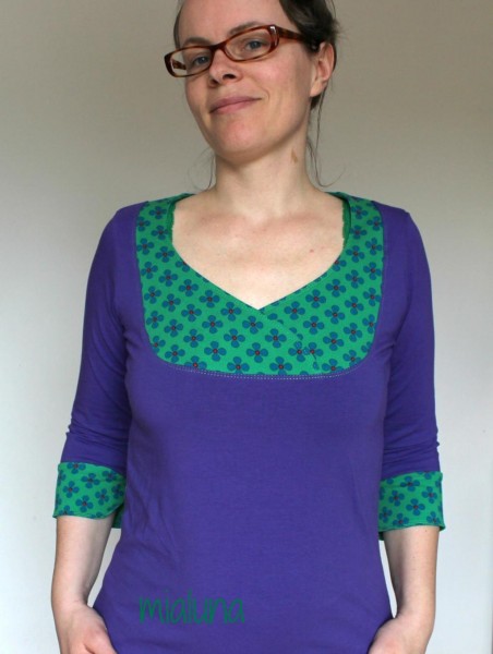 Lady Carolyn, Damenshirt mit Einsatz, Schnittmuster