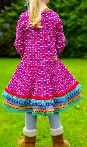 Festliches Kleid für Kinder nähen - Schnitt mit Nähanleitung