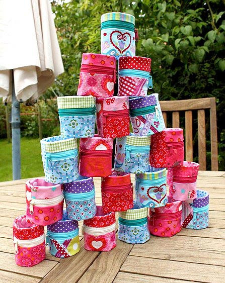 Tasche fürs Handgelenk nähen - Kostenloses Nähtutorial zum Downloaden