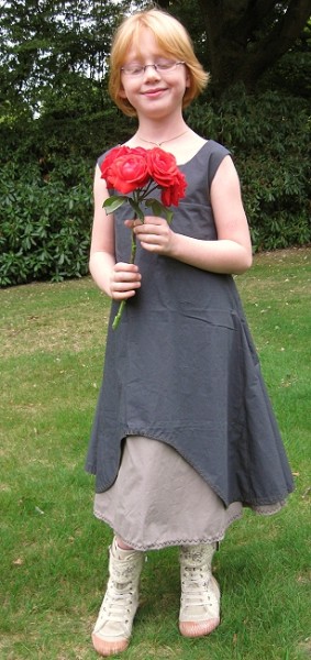 WILLEMIENTJE, Festkleid, Schnittmuster