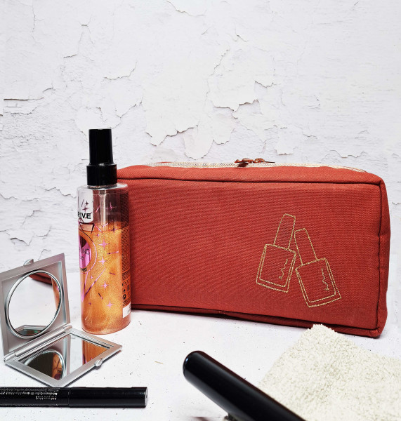 Mit Beautyprodukten unterwegs gut organisiert, Ebook