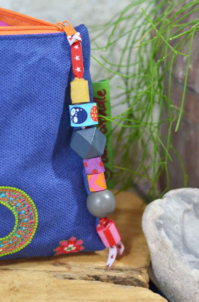 Taschenanhänger Zipperanhänger aus Webbandperlen
